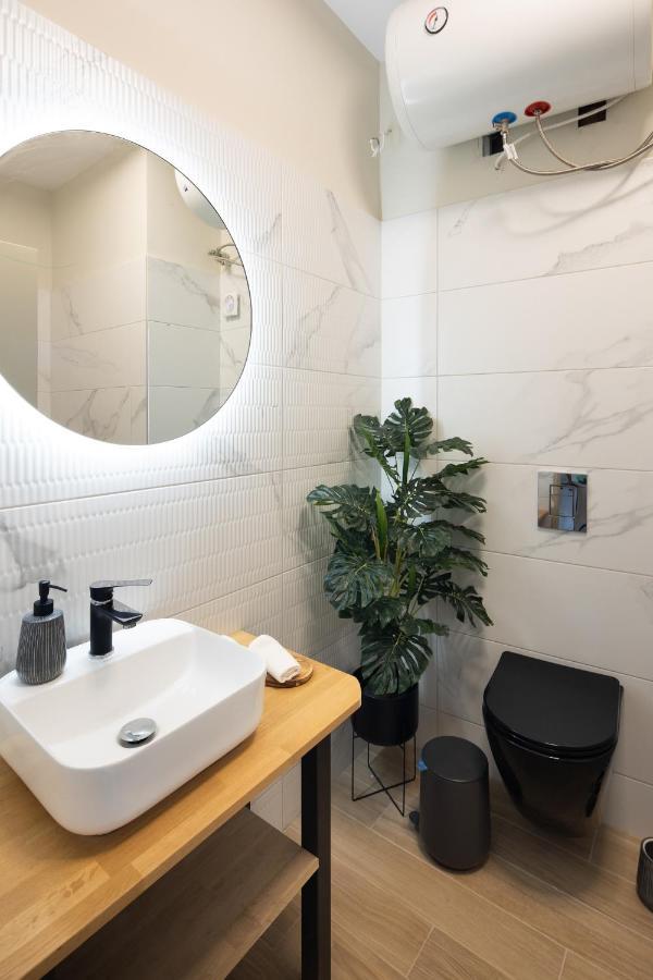 Designed Studio - Walking Distance From Acropolis Atene Esterno foto